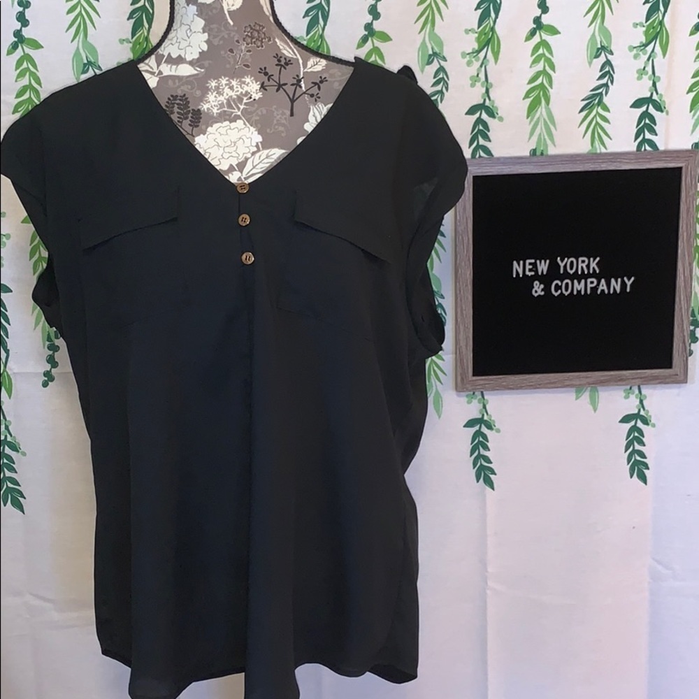 EUC Black Size XL New York & Co Shirt D1